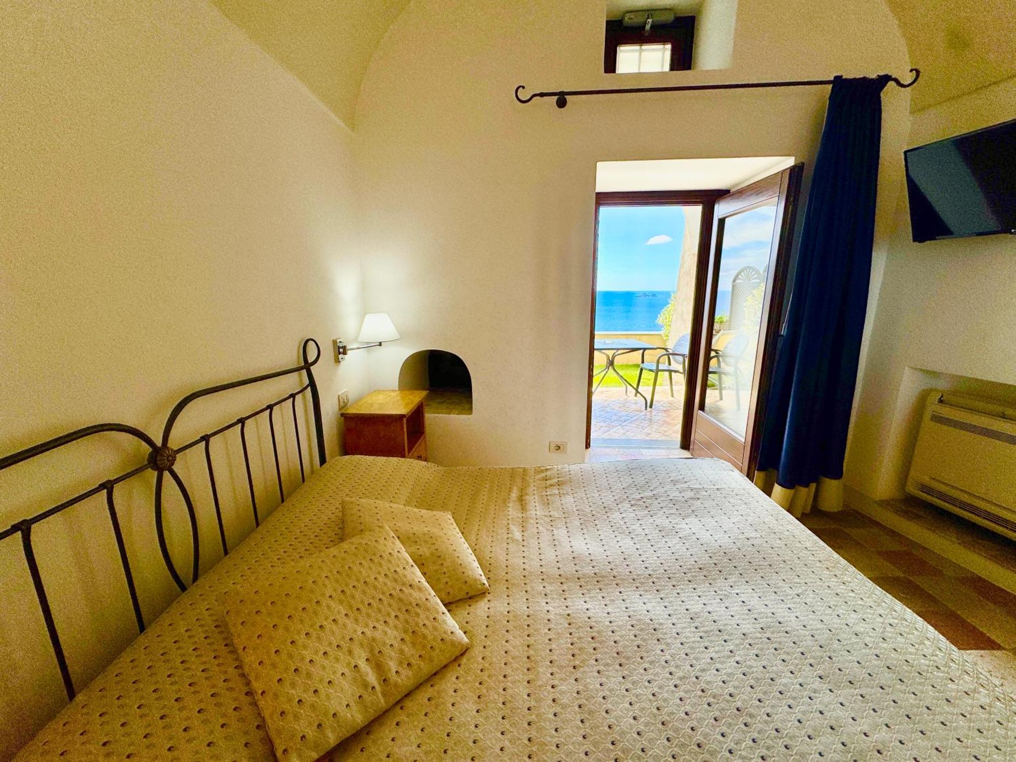 Il Frantoio And Lilmar Villa