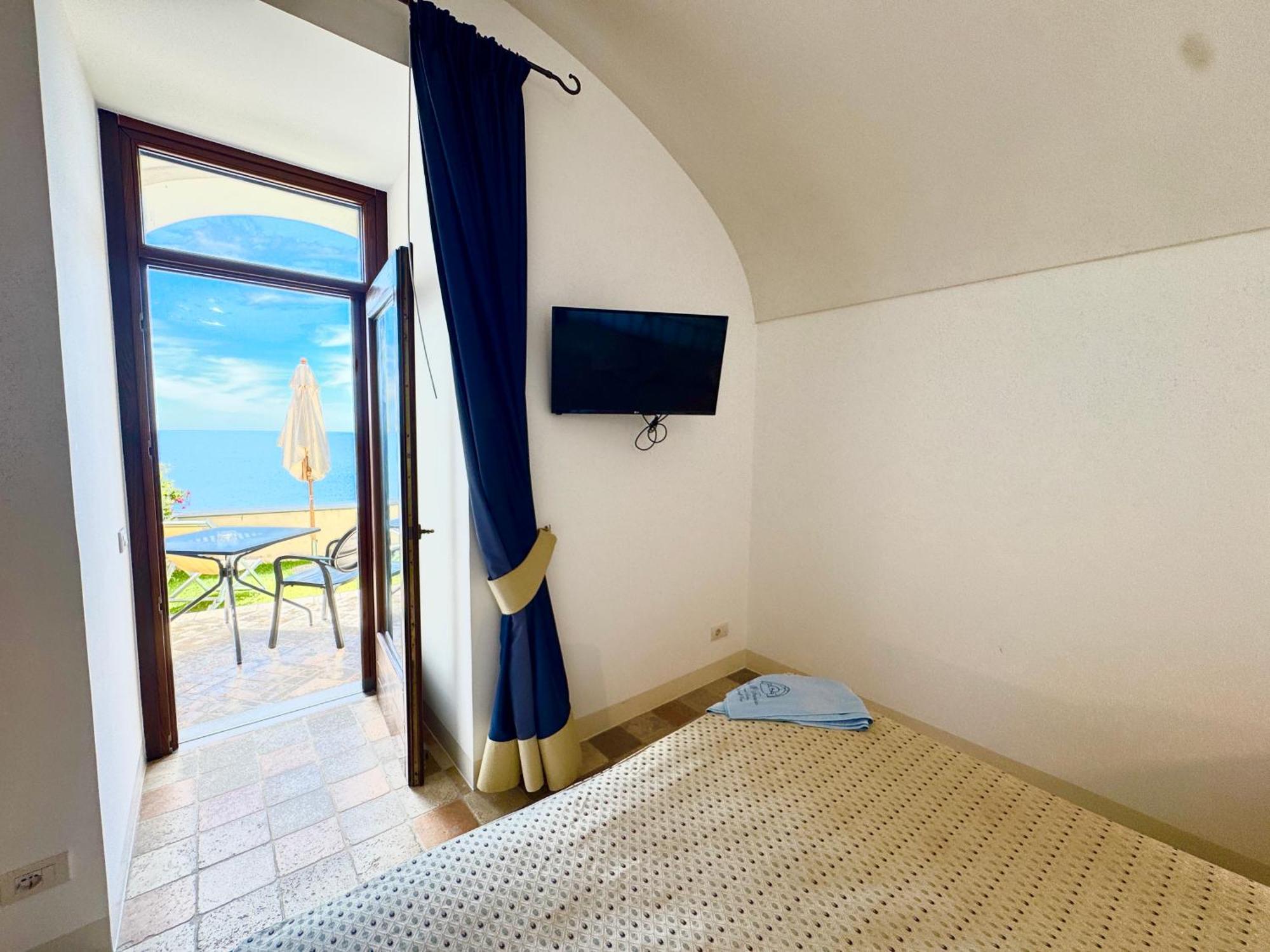Il Frantoio And Lilmar Villa *