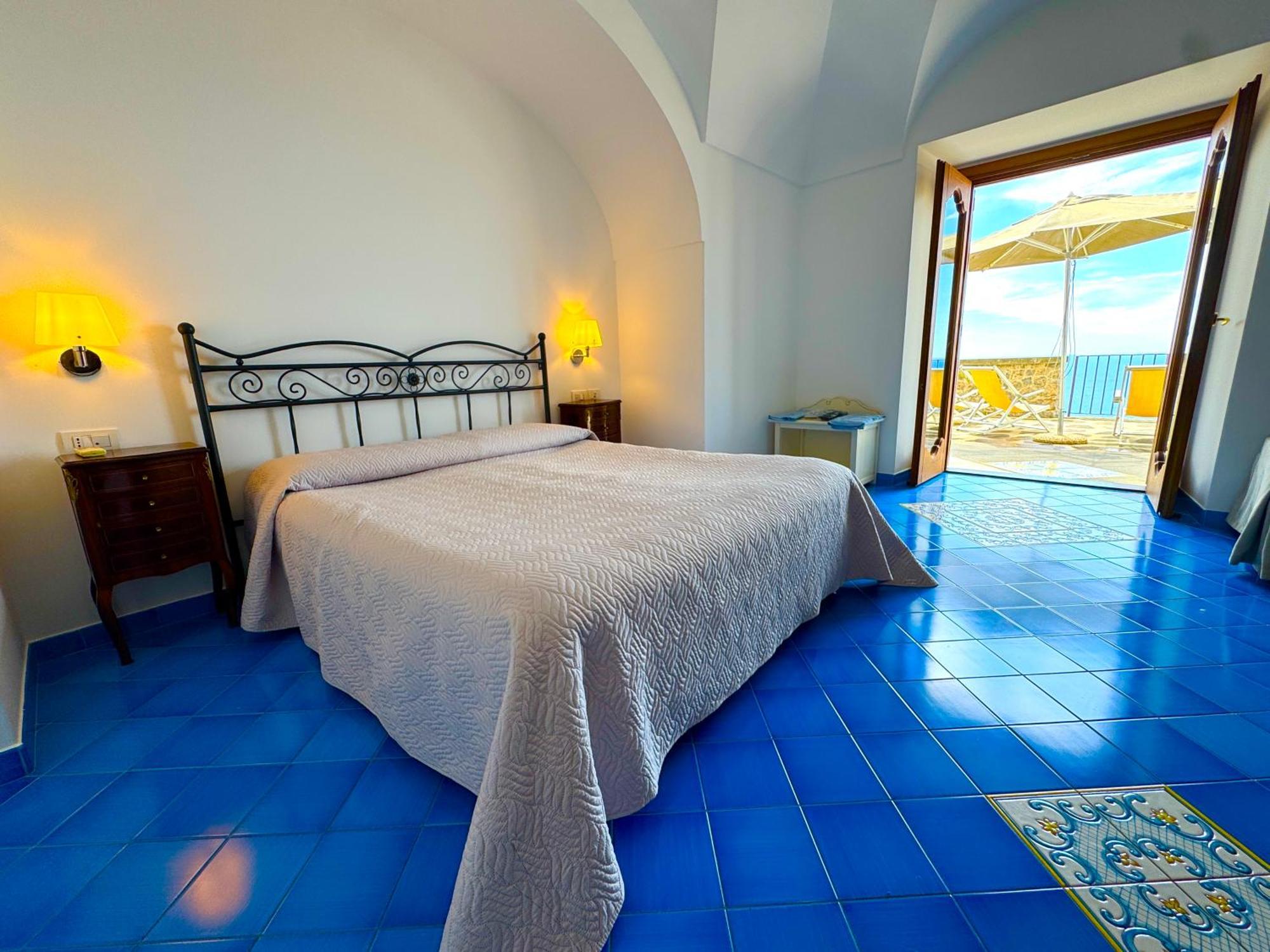 Il Frantoio And Lilmar Villa